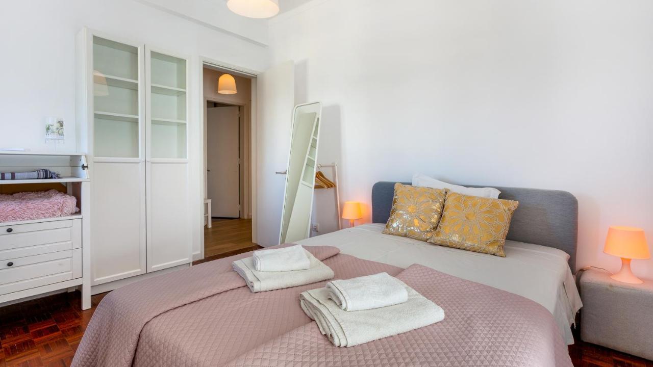 Faro Getaway W/ Big Balcony By Lovelystay Bagian luar foto