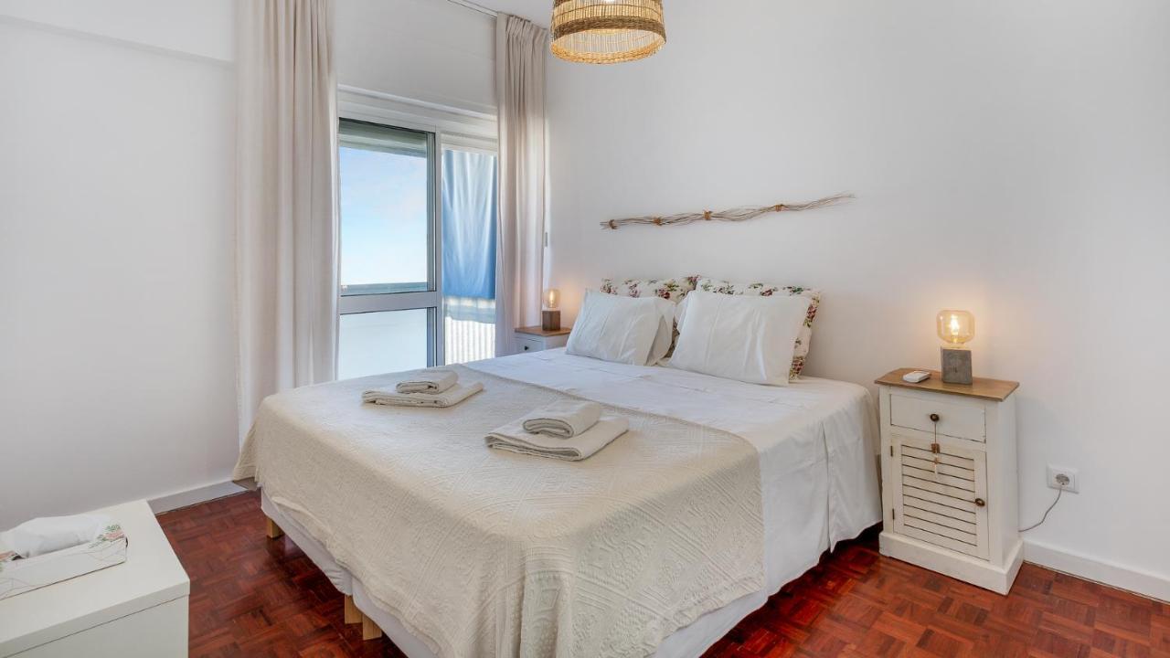 Faro Getaway W/ Big Balcony By Lovelystay Bagian luar foto